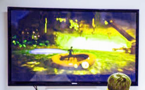 电视机前的一家子作文500字(精选29篇)