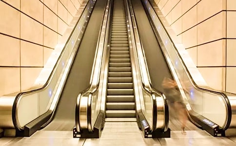 电梯惊魂400字作文(通用25篇)