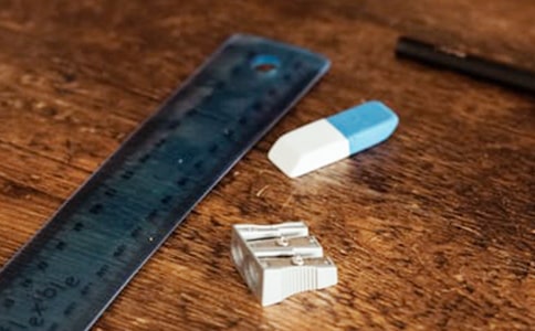 文具盒的自述想象作文650字(通用25篇)