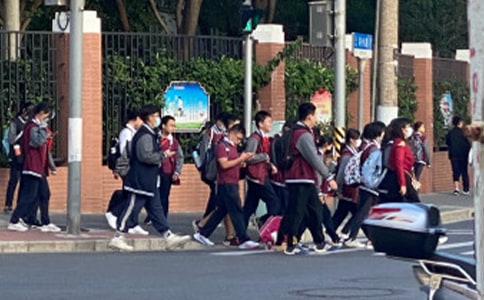 初中学生学籍档案册自我鉴定(精选10篇)